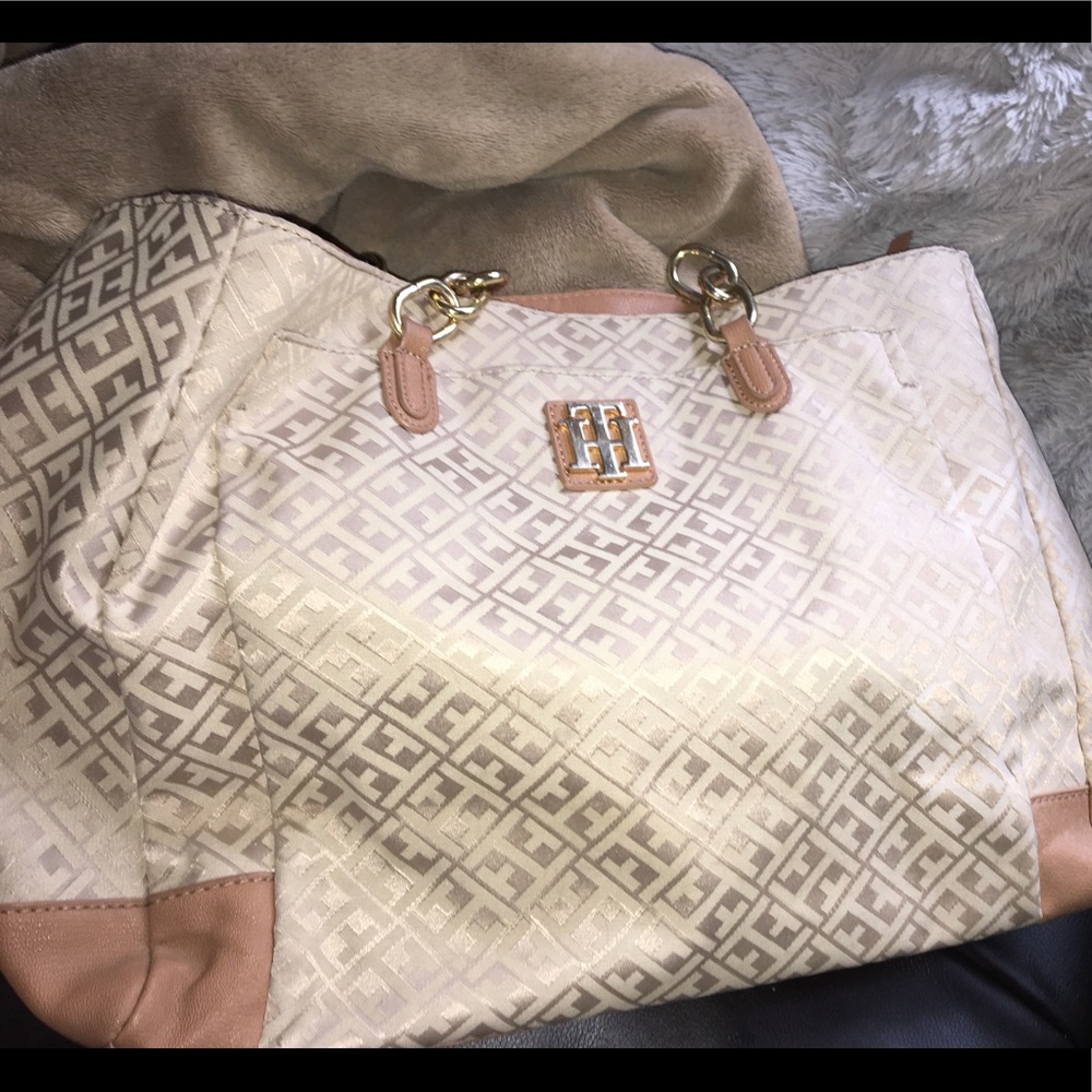 Tommy Hilfiger hand bag